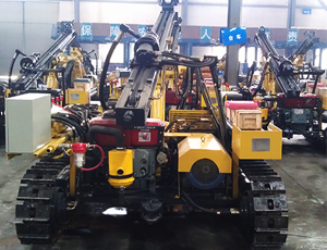 KG910E/YC910E型露天潛孔鉆車(chē)