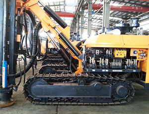 KG960型露天潛孔鉆車